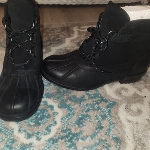 New women's UGGs Greda black boots size 7